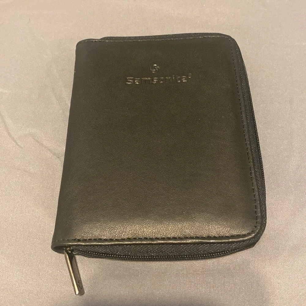 Samsonite Black Zip Around Wallet NWOT